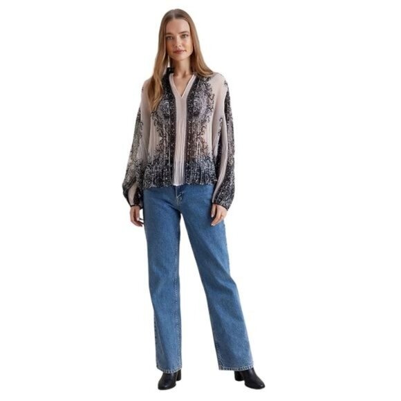 NWT Anthropologie Forever that Girl sheer pleated blouse size medium - Picture 2 of 12